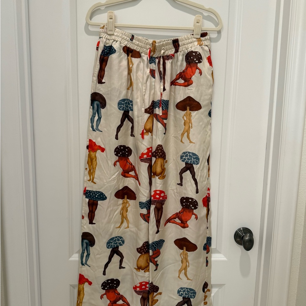 MERSHY Magic Mushroom Print Pajama Set NWT - Picture 12 of 16